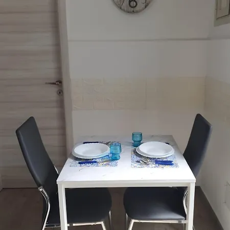 Regina Bianca Centro باليرمو