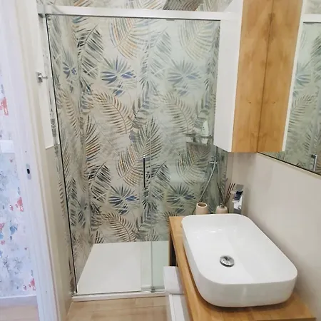 Regina Bianca Centro *